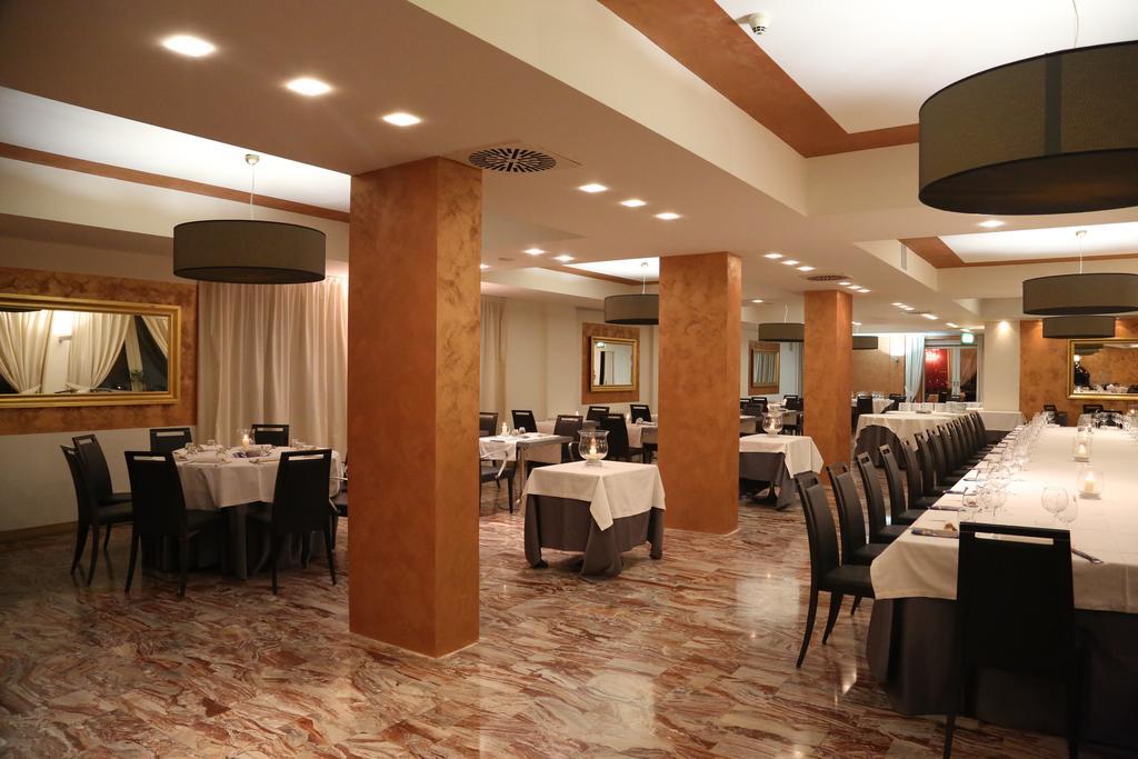 圣马蒂诺酒店 Boario Terme 外观 照片